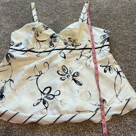 White House Black Market NWT Silk Tank Top Blouse Shirt Size XL. - Picture 6 of 10